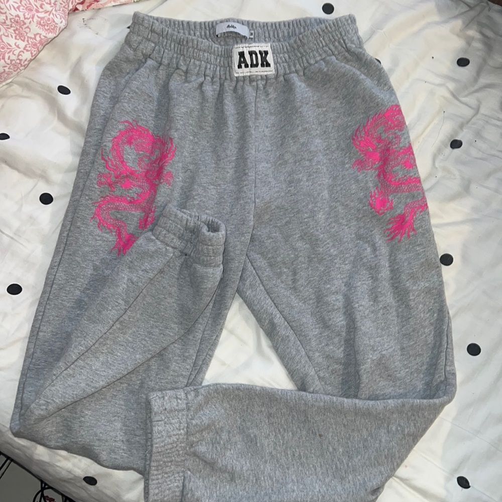 Adika dragon sweatpants